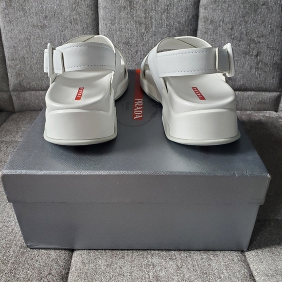 Prada White Leather Slingback Crossover Platform Sandals Size 38.5 / 8.5 - Picture 3 of 11